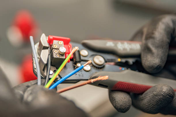Best Electrician Near Me  in Russell, KS